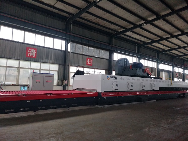 Low-E玻璃鋼化時(shí)為什么要用強(qiáng)制對(duì)流鋼化爐?有哪些優(yōu)勢(shì)? Low-E玻璃鋼化時(shí)為什么要用強(qiáng)制對(duì)流鋼化爐?有哪些優(yōu)勢(shì)?